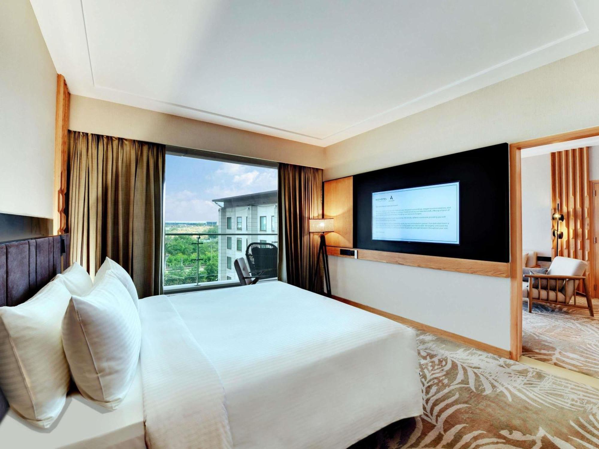 Novotel Hyderabad Airport Екстер'єр фото
